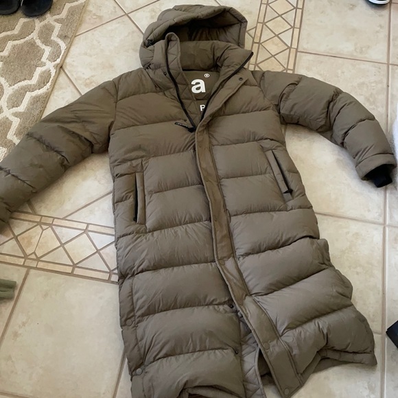 Aritzia Jackets & Blazers - aritzia super puff long